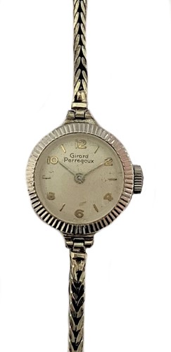 Lot 291 - Girard Perrigaux - A 9ct gold wristwatch