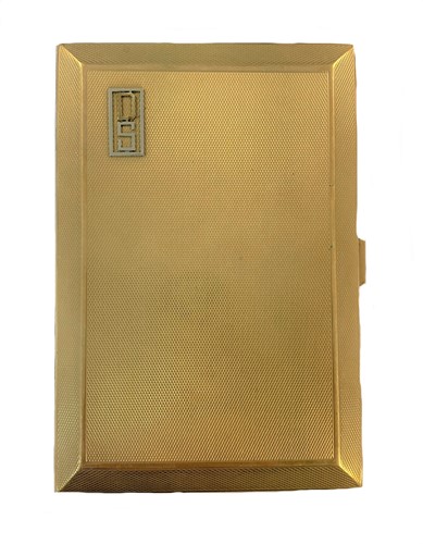 Lot 421 - A George V 9ct gold pocket cigarette case