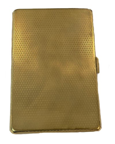 Lot 425 - A George V 9ct gold pocket cigarette case