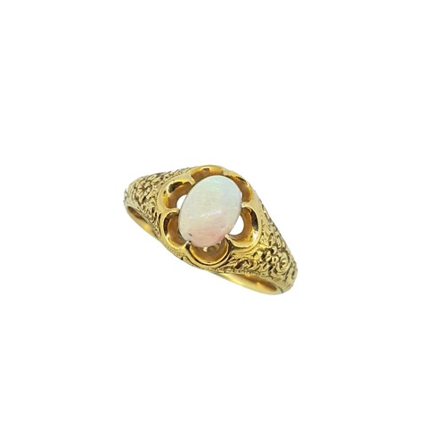 Lot 155 - An Edwardian 18ct gold opal ring