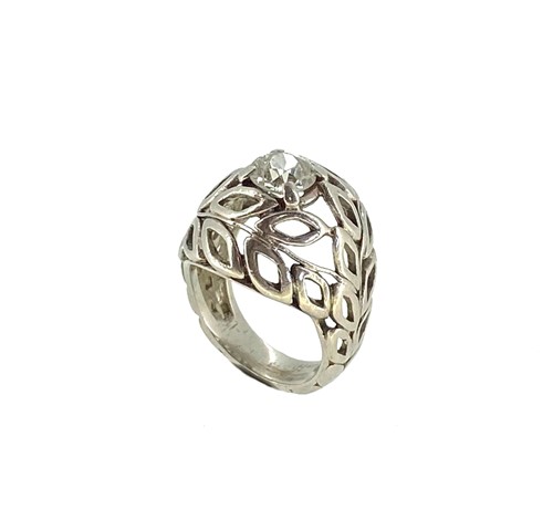 Lot 201 - A diamond single stone dress ring