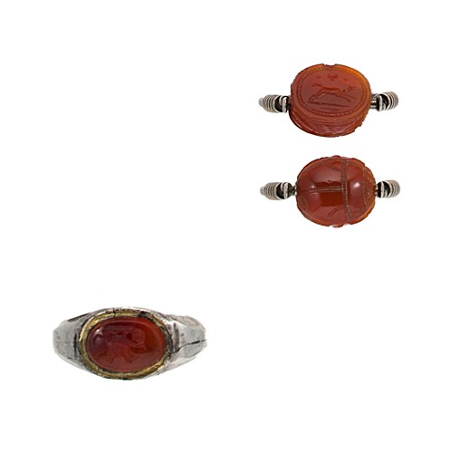 Lot 141 - Two intaglio rings