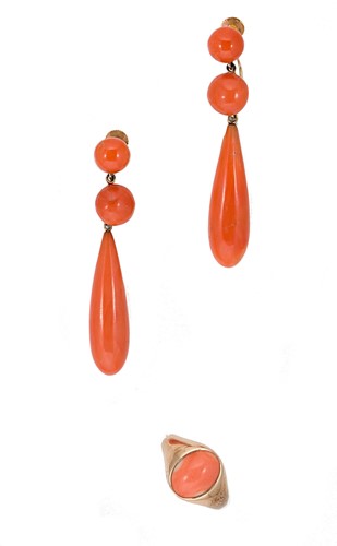 Lot 29 - A pair of coral ear pendants together with a coral ring