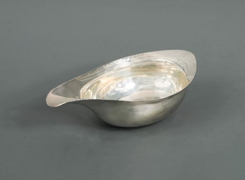 Lot 480 - A George III 18th century silver pap boat