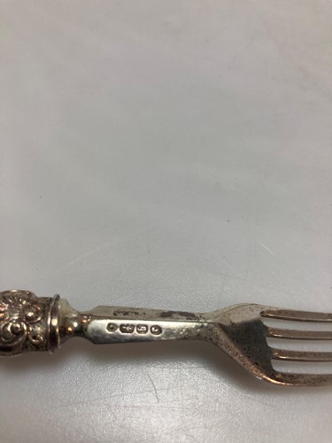 Lot 219 - A pair of silver grape scissors, a silver...