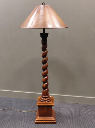 Lot 733 - A standard lamp with spiral turned column and...