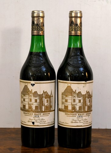 Lot 554 - Chateau Haut Brion, Graves 1er Grand Cru...