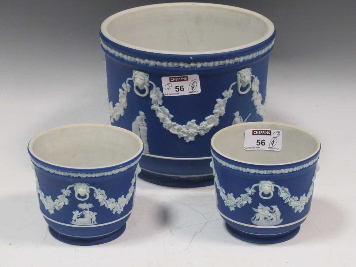 Lot 56 - A Wedgwood blue jasperware jardiniere and a...