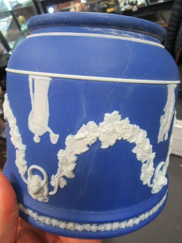 Lot 56 - A Wedgwood blue jasperware jardiniere and a...
