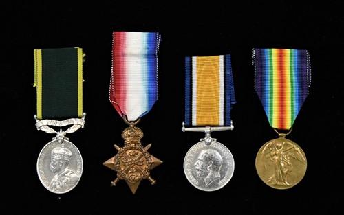 Lot 121 - A World War I trio of medals