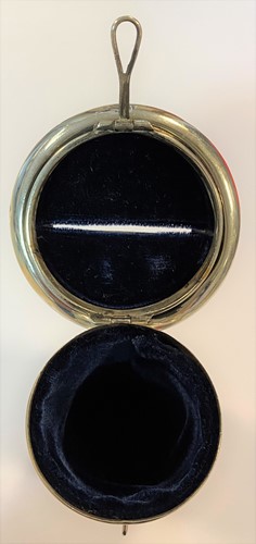 Lot 414 - A George V silver novelty money box