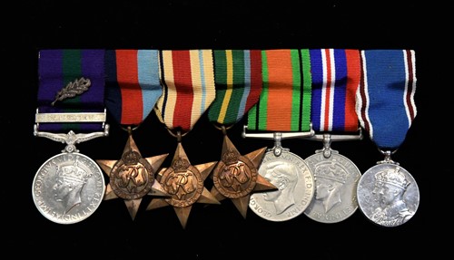 Lot 142 - A group of World War II medals