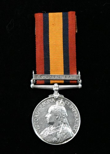 Lot 162 - A Queen's South Africa Medal