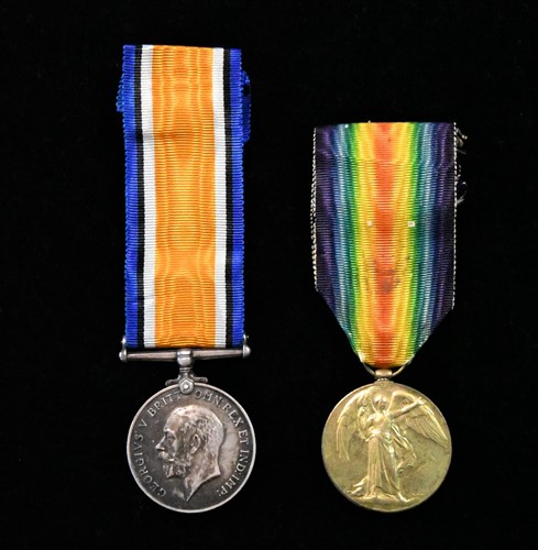 Lot 171 - A pair of World War I medals