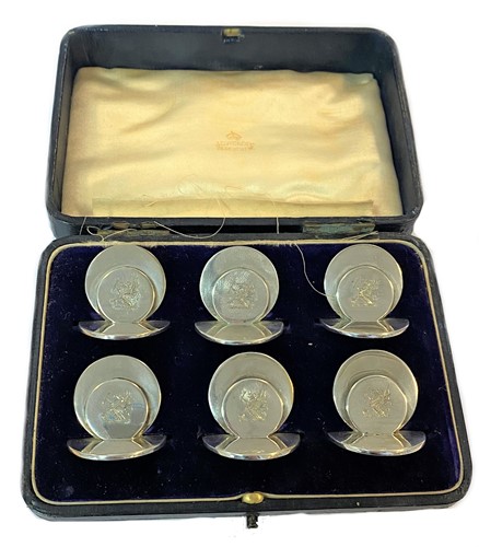 Lot 371 - A cased set of six silver menu holders, mark of Sampson Mordan
