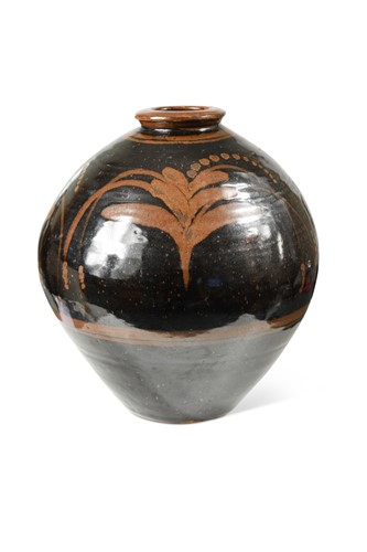 Lot 63 - David Leach OBE (British, 1911-2005), a large Lowerdown Pottery 'foxglove' vase