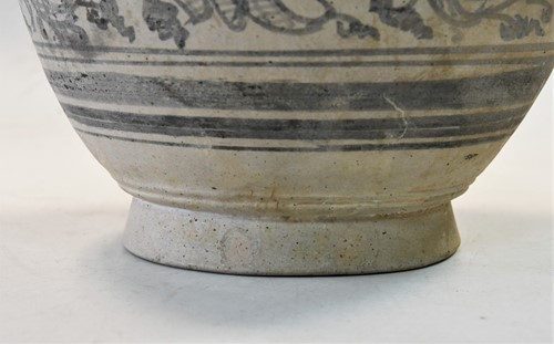 Lot 179 - A Thai Sawankhalok pottery vase, 15th/16th century