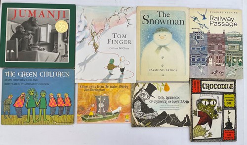 Lot 462 - Children's modern fiction - picture books. VAN...