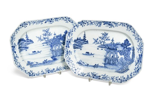 Lot 8 - A pair of Chinese blue and white export porcelain small meat plates, Qianlong, circa 1750-60