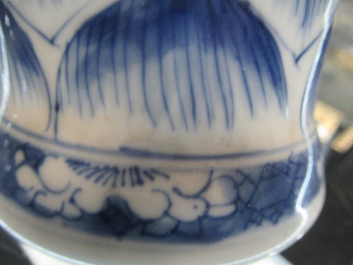 Lot 5 - Two Chinese blue & white vases, 19th century;...