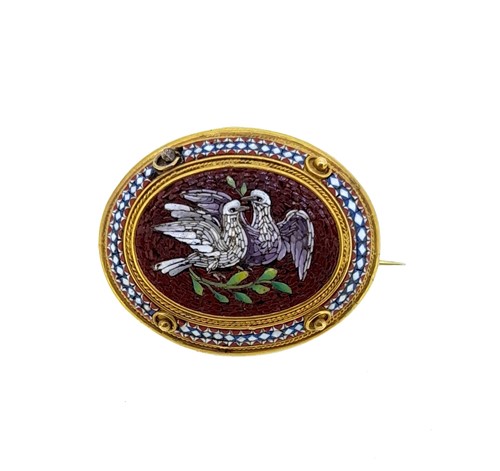 Lot 113 - A Victorian micro mosaic brooch