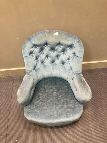 Lot 497 - A Victorian Spoonback chair upholstered in...