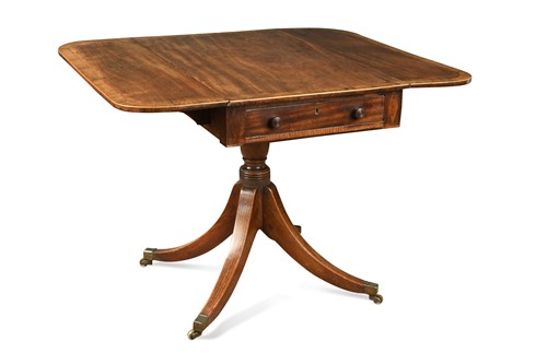 Lot 655 - A Regency cross-banded mahogany Pembroke table
