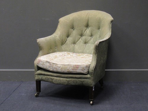 Lot 540 - An Edwardian mahogany tub armchair