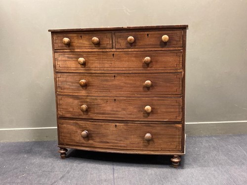 Lot 591 - An early 19th century mahogany bow fronted...