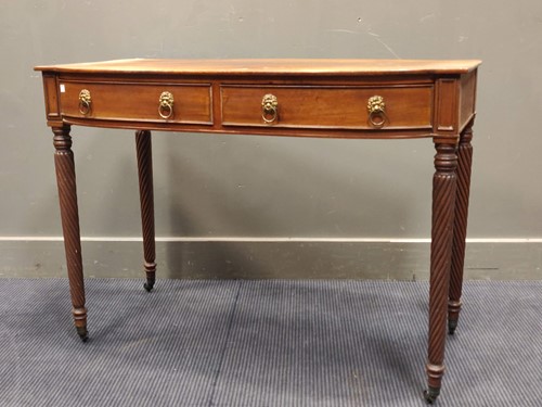 Lot 579 - A 19th century mahogany bow front dressing...