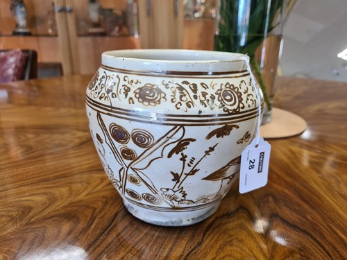 Lot 18 - A Chinese Cizhou jar, Jin/Yuan Dynasty