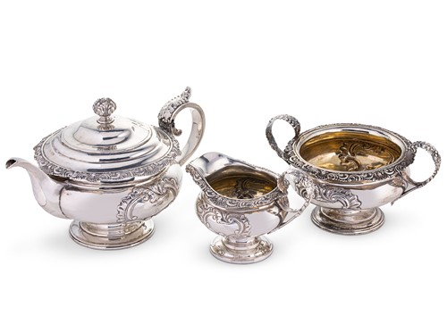 Lot 694 - Edinburgh - A George IV silver three-piece tea set