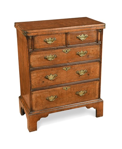 Lot 370 - A George I style walnut bachelor's chest, 20th century