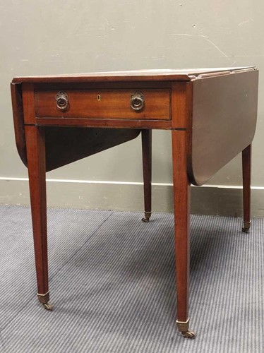 Lot 482 - A 19th century mahogany pembroke table, with...