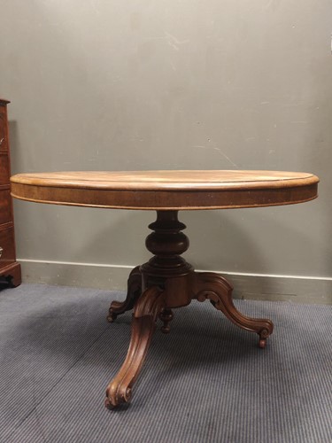 Lot 530 - A Victorian mahogany tilt-top breakfast table,...