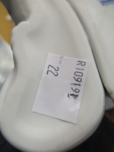 Lot 32 - A large collection of Lladro and other figures