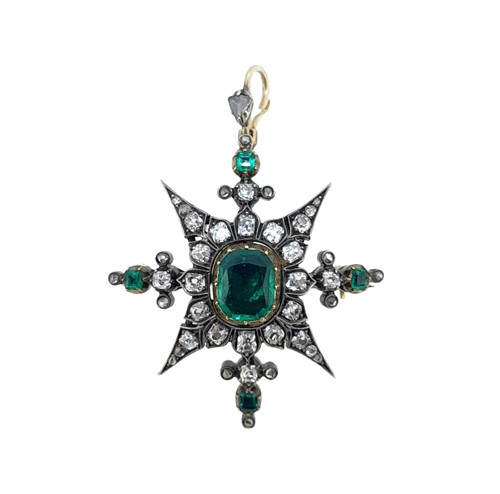 Lot 277 - An emerald and diamond pendant/brooch