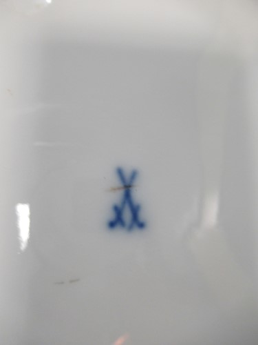 Lot 15 - A Dresden dish 24cm diameter and vase with lid,...