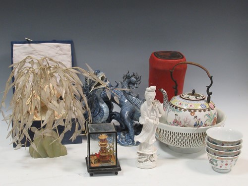 Lot 63 - Collection of mainly Chinese decorative...