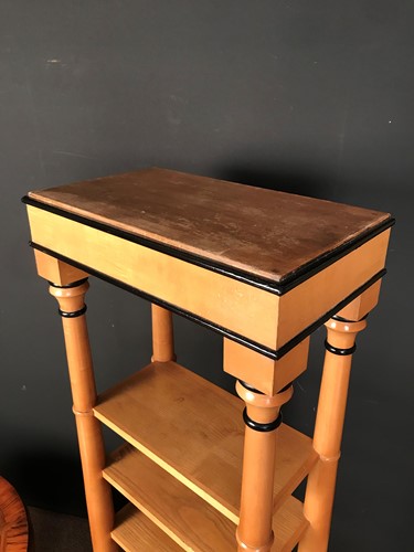 Lot 215 - A free-standing architectural shelving unit in the Biedermeier style