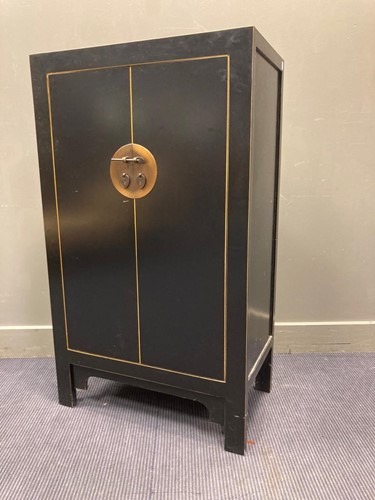 Lot 663 - A Chinese two-door cabinet, 120 x 70 x 40cm