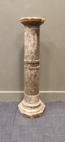 Lot 597 - A marble column