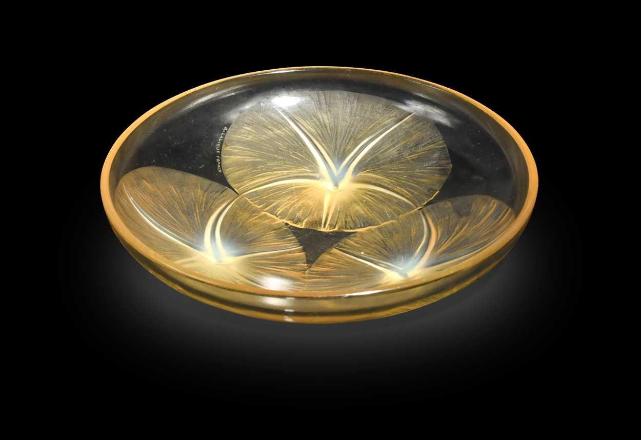 Lot 15 - Volubilis,  an R. Lalique amber glass bowl, designed 1921