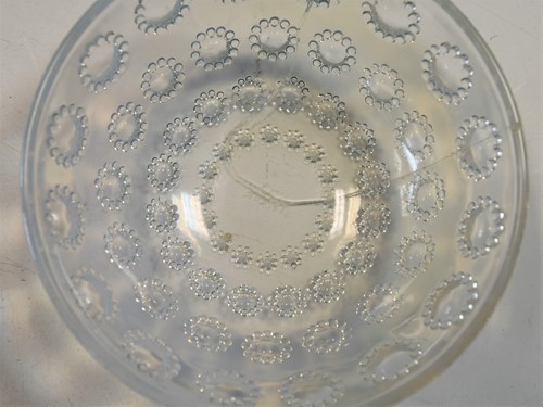 Lot 15 - Volubilis,  an R. Lalique amber glass bowl, designed 1921