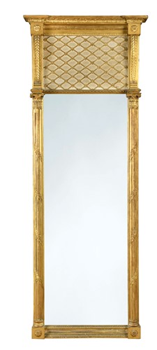 Lot 327 - A Regency gilt wood pier mirror