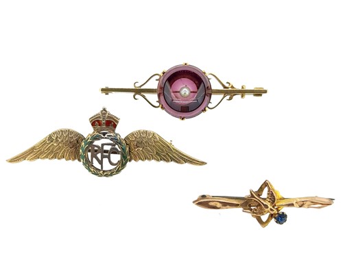 Lot 104 - A trio of brooches