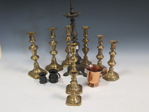 Lot 129 - A collection of metal and pewter wares to...