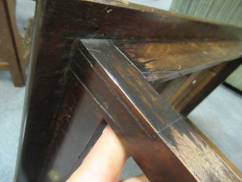 Lot 414 - A George III small mahogany two-tier reading table