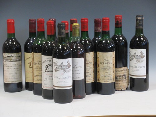Lot 202 - French Bordeaux wines. An assortment to...
