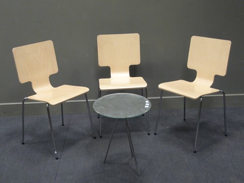 Lot 622 - A mirrored side table on chrome tripod legs,...
